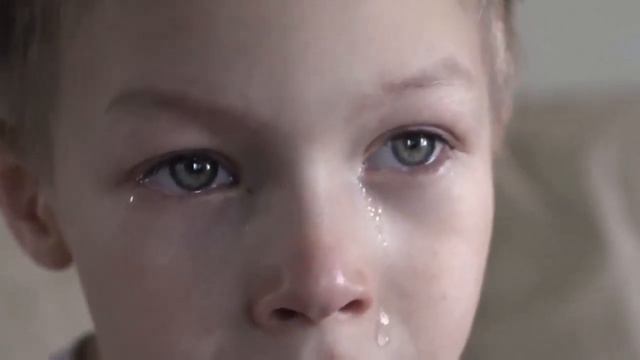 Мама БРОСИЛА сыновей в автобусе и внезапно ИСЧЕЗЛА.. Как сегодня живут эти мальчики Слава и Влад?? смотреть онлайн