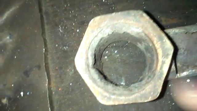 Как открутить болт шкива коленвала на Хонде (Honda)