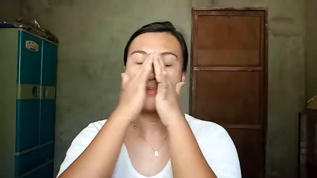 WHITE HYDRATING BLACK MASK REVIEW смотреть онлайн