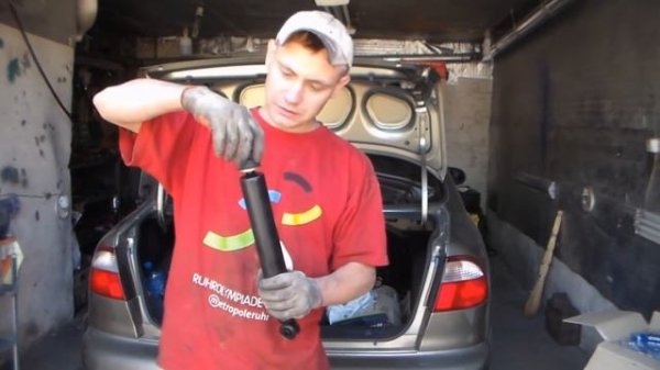 Как поменять задние амортизаторы. Ланос.Сенс.