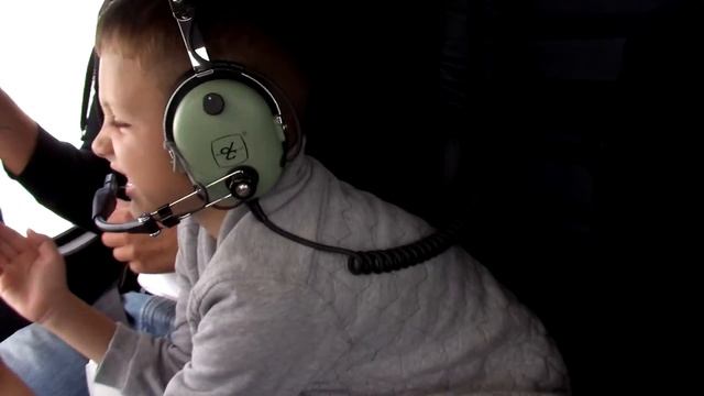 Катаемся на вертолете Англия Борнмут Bournemouth Helicopter trip смотреть онлайн