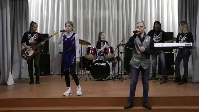 Группа 5ая Четверть "Трава у дома" (кавер) смотреть онлайн