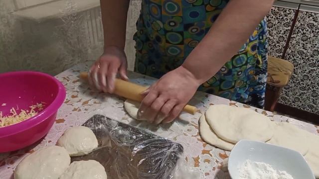 Лепешки с сыром. смотреть онлайн