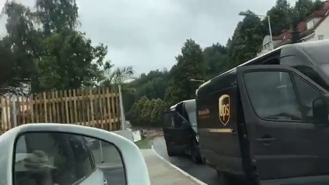 Мужчина из маленького города, это нормально? Будет ли там комфортно после Москвы или Питера? смотреть онлайн