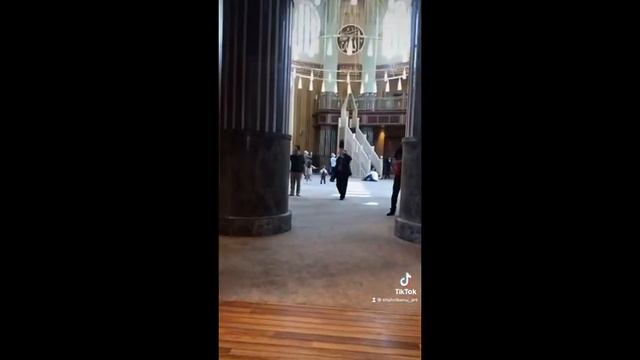 Мечеть Таксим. смотреть онлайн
