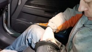 Opel Zafira B не працює вентилятор салону