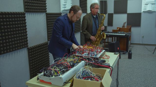 Nohio Electroacoustic Duo // Preview Performance [Modular Synth & Tenor Saxophone] смотреть онлайн