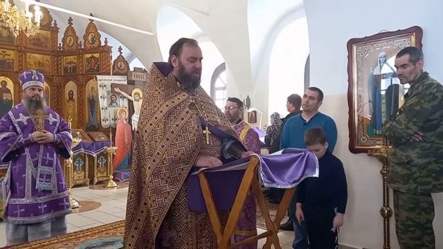 ...будем же близки к Богу так, как оказались к Нему близки апостолы Нафанаил и Филипп... смотреть онлайн