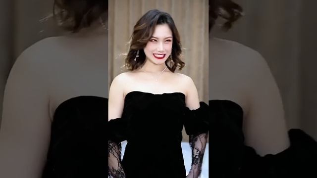 上班不小心頂撞了領導，三柒變裝隱藏身份，不仅沒被批評反而升職加薪？ ！ 【徐三柒】 смотреть онлайн