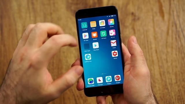 Xiaomi Mi6 Review | my new daily driver? смотреть онлайн