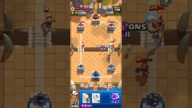 TRYING TO ESCAPE MID LADDER 😭 - Clash Royale смотреть онлайн