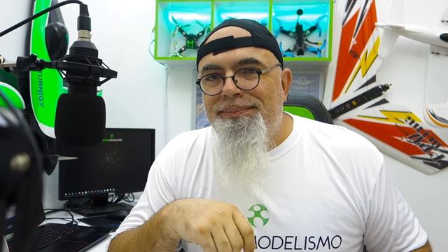 UM MINI DRONE a 10KM de ALTITUDE? MAS COMO? смотреть онлайн