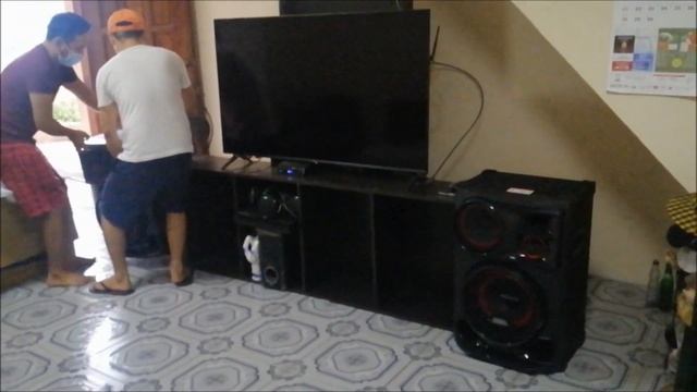 LG Xboom CL98 Unboxing and Sound Test смотреть онлайн