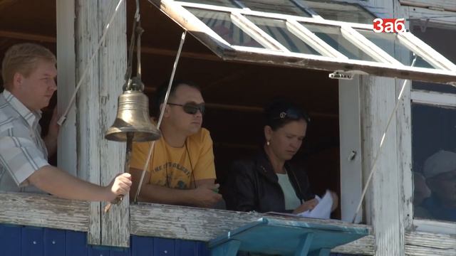 "Красава" из Читы взял главный приз конных скачек смотреть онлайн