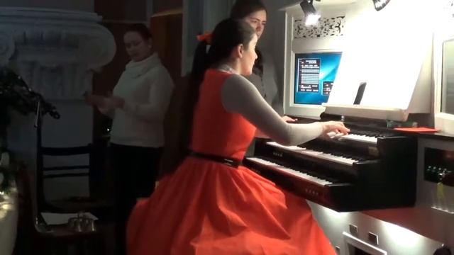 РОЖДЕСТВО С ЧАЙКОВСКИМ Лебедеева и Маришкина смотреть онлайн