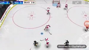 Трус не играет в хоккей.