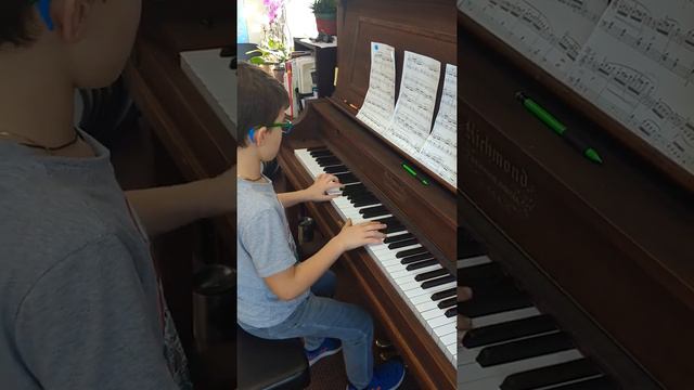 Frederick Kotynek, 8 yo, plays Allegro Brillante by Giuseppe Concone смотреть онлайн