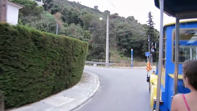 На паровозике по Санта Сусанне (Santa Susanna) Испания смотреть онлайн
