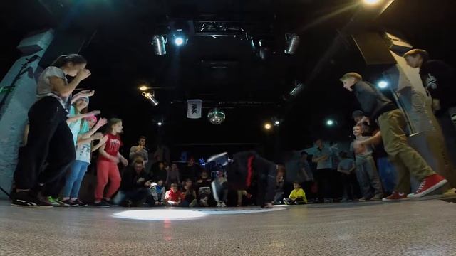 SERIOUS JAM | 30.10.16 | KIDZ 5х5: 1/8 (Владимирские девочки VS Из Костромы) смотреть онлайн