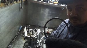 Тойота Авенсис Заклинила коробка передач .