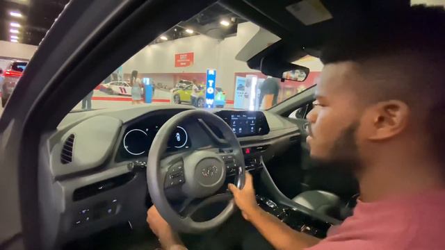 2020 Hyundai Sonata – Driveonreviews First Look - 2019 MIAS смотреть онлайн