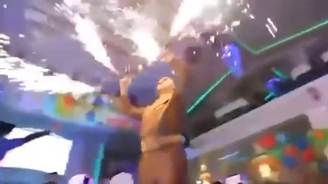 САМЫЙ КРАСИВЫЙ ПРАЗДНИК Моему братику 1 годик. #25. LaMa. смотреть онлайн