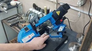 Ленточная пила будет пилить сама! Рассказываем секрет.