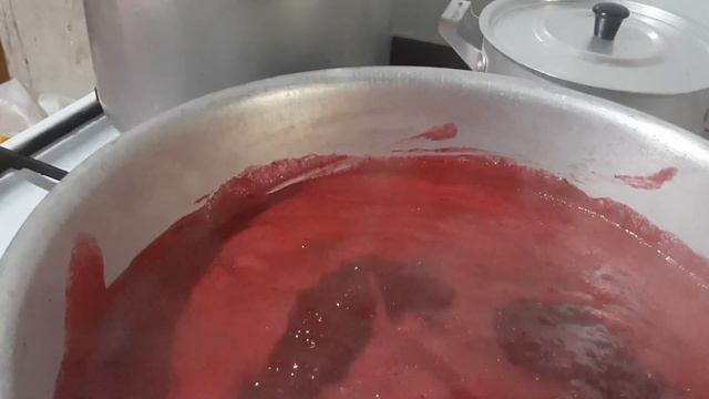 Вкуснейший конфитюр из замороженной чёрной смородины. смотреть онлайн