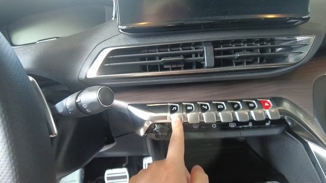 Новый Peugeot 3008. Сколько дилеры в Украине накручивают на допах. смотреть онлайн