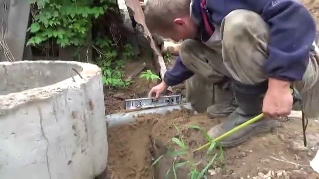 Простая канализация на участке с высоким уровнем подземных вод.Часть 2. смотреть онлайн