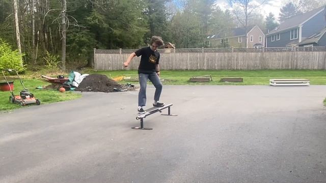 Backyard Skate setup смотреть онлайн
