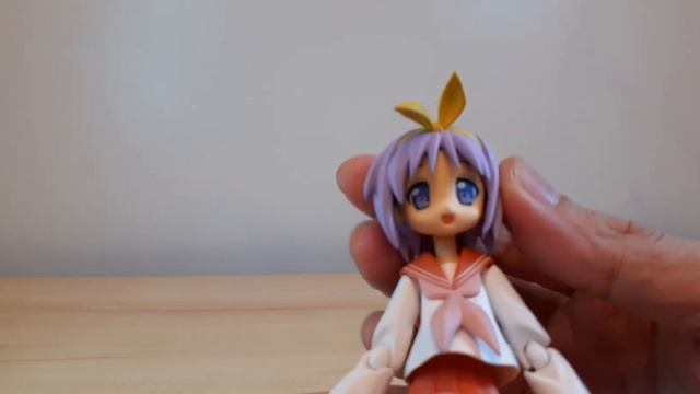 Figma No. 012 Lucky Star Tsukasa Hiiragi Winter Uniform Version Throwback Unboxing смотреть онлайн