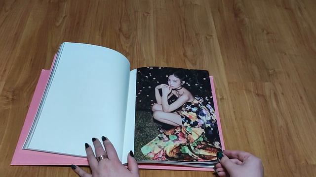Blackpink- Jennie Solo Photobook Special Edition( Фотобук Дженни Соло, специальное издание)
