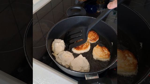 Творожные сырники!Без заморочек. Очень вкусно и быстро. смотреть онлайн