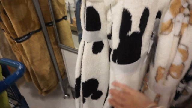 Christmas Shopping at Marshalls and Target!! ? If I find the Advent Calendar, I will GIVE IT AWAY! смотреть онлайн