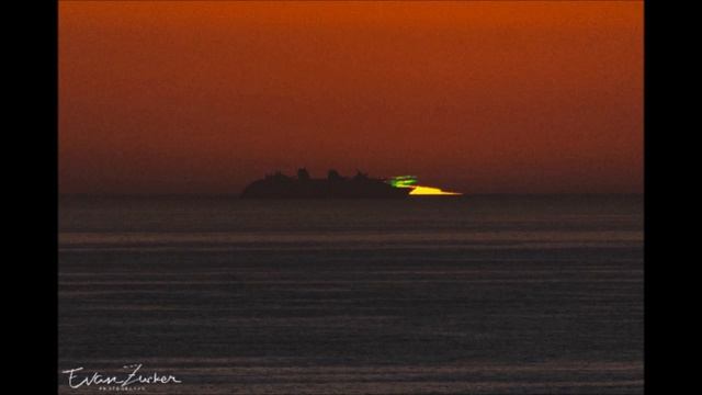 Невероятно: Зеленый луч удалось заснять. Смотрите как выглядит фантастическое явление. Фото. Видео. смотреть онлайн