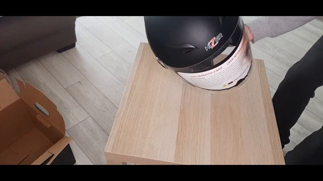 Мотошлем HIZER смотреть онлайн