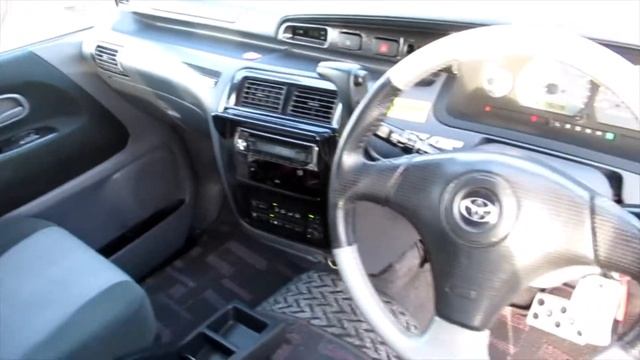 TOYOTA LITEACE NOAH VAN смотреть онлайн