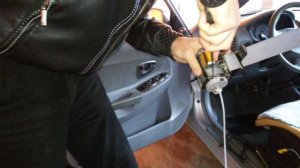 Hyundai Accent - Ремонт ремня безопасности