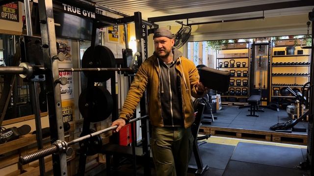 Как жать лежа больше? | Fitness Priton смотреть онлайн