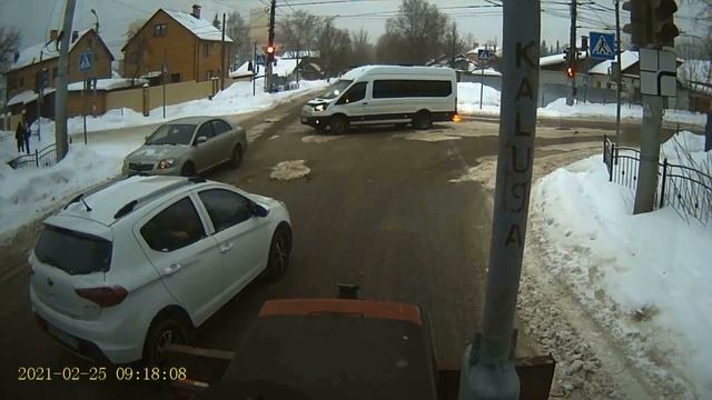 Я КРАСИВАЯ У МЕНЯ САЛАТОВАЯ КУРТОЧКА, МНЕ МОЖНО ВСЁ смотреть онлайн