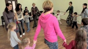 Мыши водят хоровод. Погладим котика. Подвижные и тактильные игры для детей. Игра для группы детей