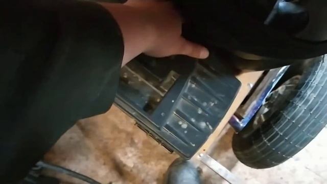 Электрокартинг из гироскутера для сына.крепление сидения.Ч1 смотреть онлайн