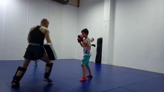 щёлково. чкаловский. ТЦПИЛОТ. ArnoldGYM. #muaythai #тайскийбокс #gym #муайтай #щелково смотреть онлайн