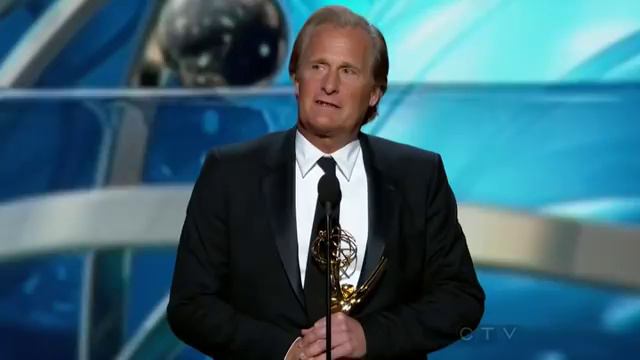 Jeff Daniels wins an Emmy for The Newsroom at the 2013 Primetime Emmy Awards! смотреть онлайн