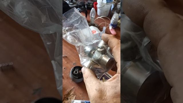 ремонт криставины и замена подушек ДАФ смотреть онлайн