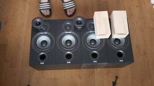 ELAC DEBUT B6.2 - Unboxing 2 + fast sound-test смотреть онлайн