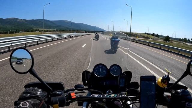 ОСЕНЬ ПО КУБАНСКИ ? ПОЕЗДКА НА МОРЕ С Wheelie Rider ? 20#мотоблог MAD SNAIL смотреть онлайн