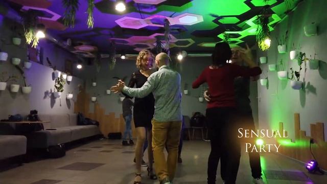 Учимся, Танцуем, Наслаждаемся. Бачата. Звоните +380 63 483 1111 смотреть онлайн