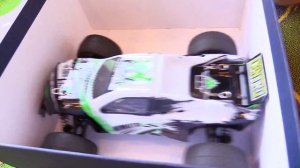 Видео про пиратов. Радиоуправляемая машина для Флинта